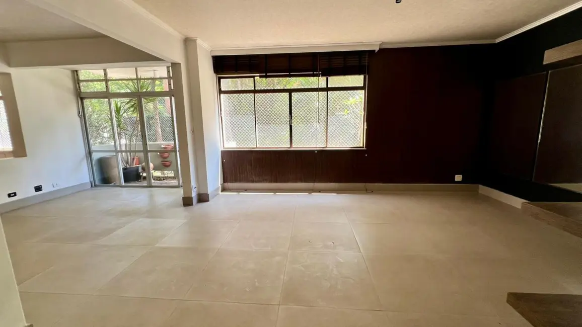 Apartamento com 2 quartos à venda, 151m2 em Jardim Paulista, São Paulo - SP - imagem 3 Foto 3 de Apartamento com 2 quartos à venda, 151m2 em Jardim Paulista, São Paulo - SP