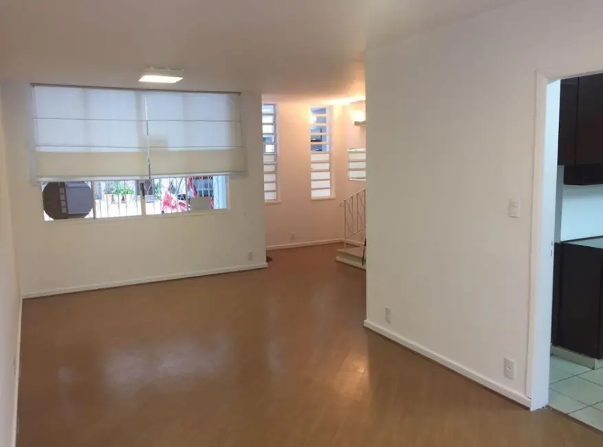 Casa com 3 quartos para alugar, 151m2 em Itaim Bibi, São Paulo - SP - imagem 8 Foto 8 de Casa com 3 quartos para alugar, 151m2 em Itaim Bibi, São Paulo - SP