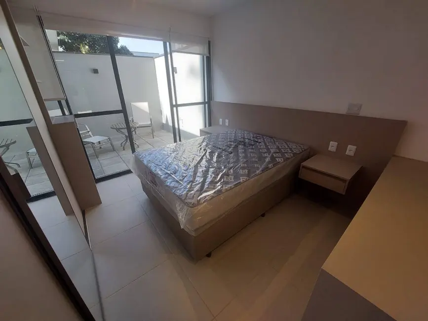 Foto 4 de Apartamento com 1 quarto para alugar, 40m2 em Campo Belo, São Paulo - SP
