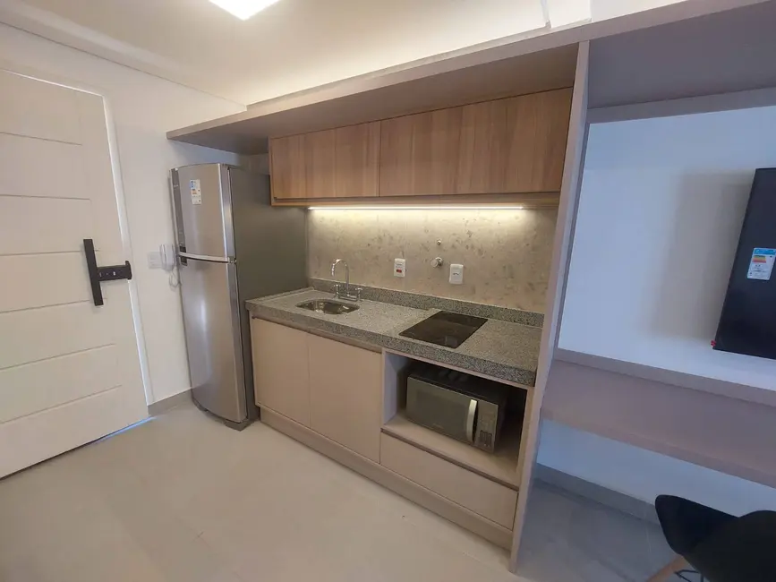 Foto 3 de Apartamento com 1 quarto para alugar, 40m2 em Campo Belo, São Paulo - SP