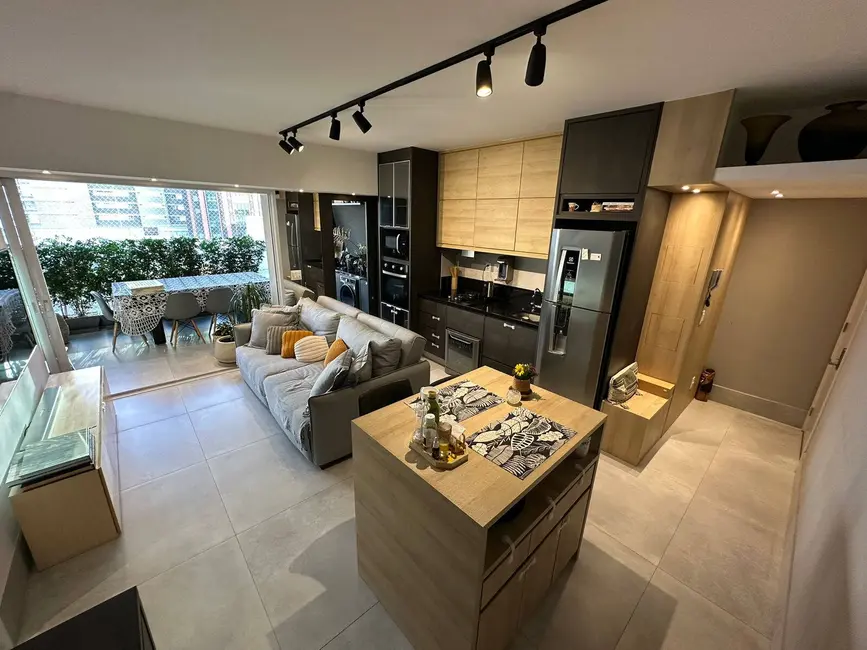 Foto 4 de Apartamento com 2 quartos à venda, 81m2 em Moema, São Paulo - SP