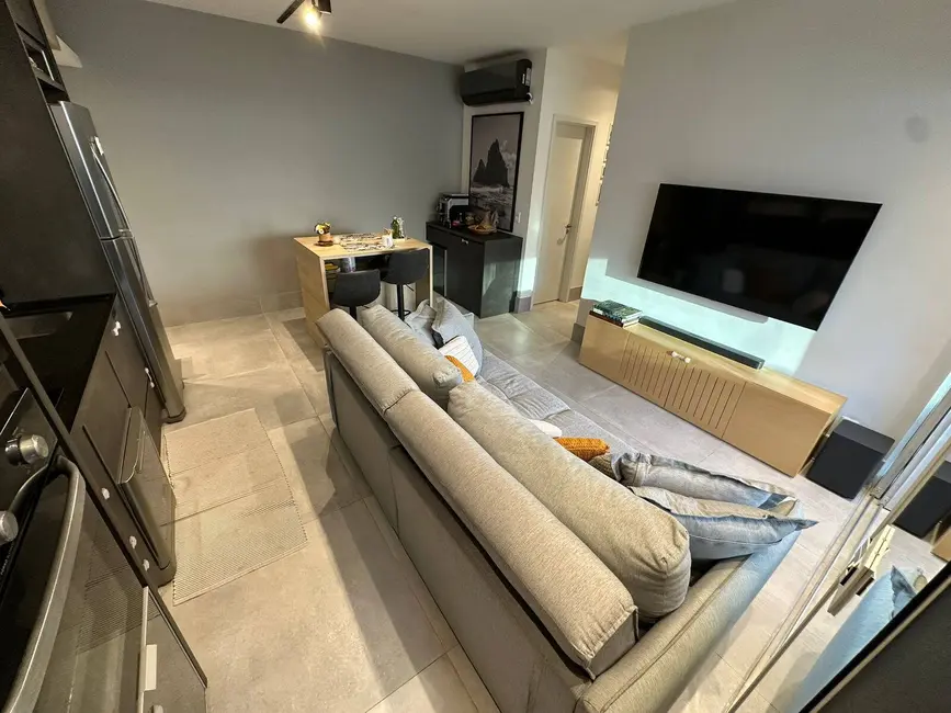 Foto 5 de Apartamento com 2 quartos à venda, 81m2 em Moema, São Paulo - SP