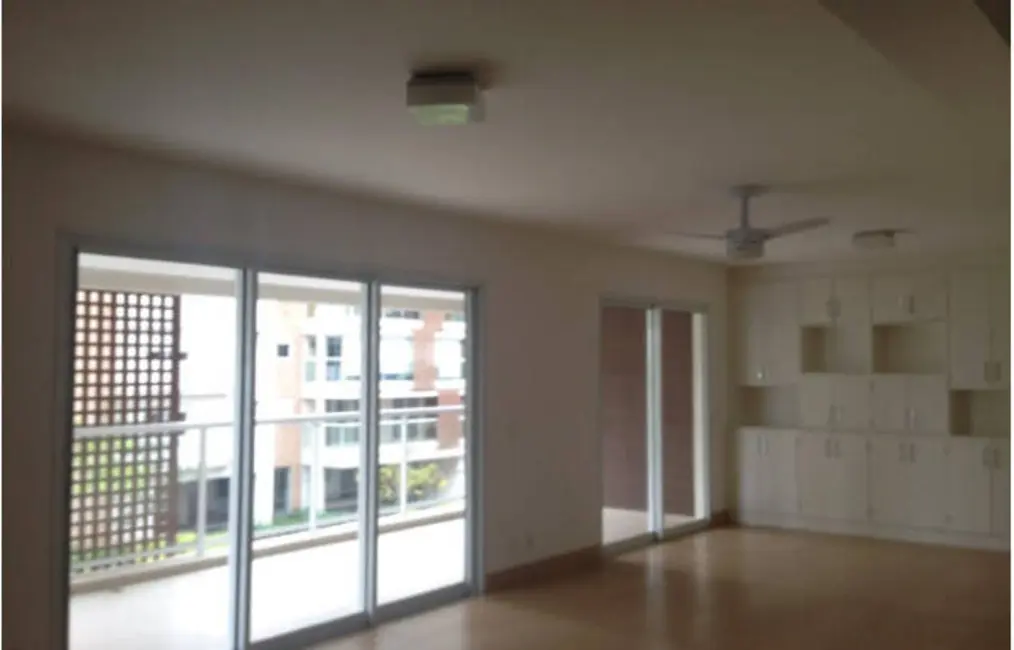 Foto 3 de Apartamento com 3 quartos para alugar, 178m2 em Chácara Santo Antônio (Zona Sul), São Paulo - SP