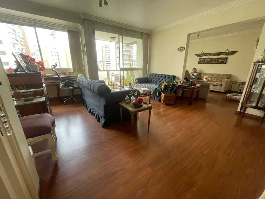 Foto 3 de Apartamento com 4 quartos à venda, 142m2 em Moema, São Paulo - SP