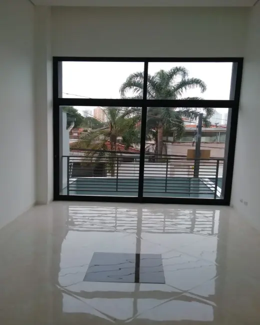 Casa com 3 quartos à venda, 135m2 em Vila Brasílio Machado, São Paulo - SP - imagem 3 Foto 3 de Casa com 3 quartos à venda, 135m2 em Vila Brasílio Machado, São Paulo - SP