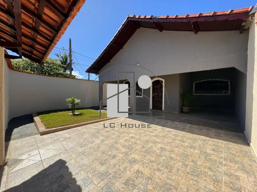 Foto 4 de Casa com 4 quartos à venda, 184m2 em Itanhaem - SP