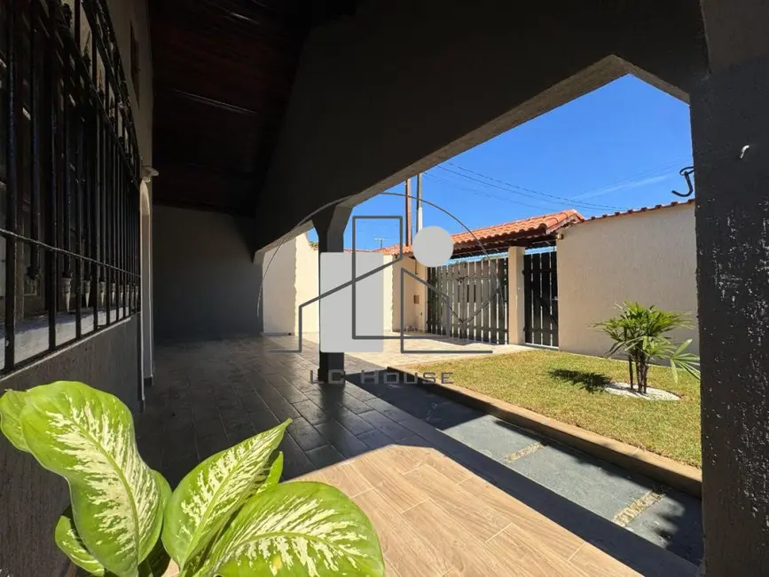 Foto 7 de Casa com 4 quartos à venda, 184m2 em Itanhaem - SP