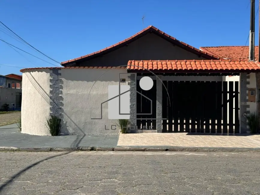 Foto 2 de Casa com 4 quartos à venda, 184m2 em Itanhaem - SP