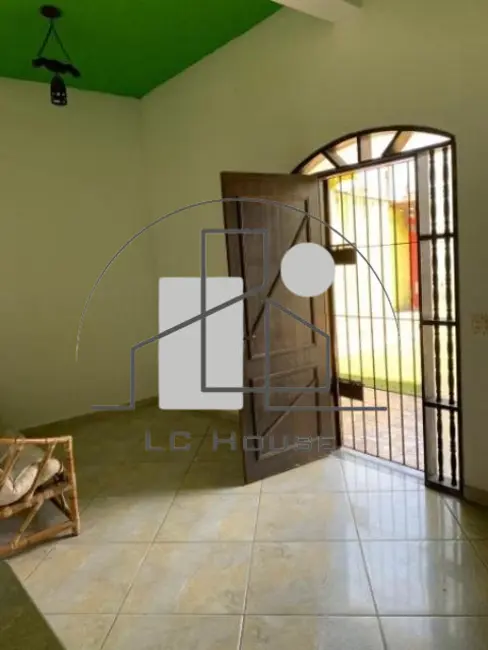 Casa com 8 quartos à venda, 290m2 em Itanhaem - SP - imagem 8 Foto 8 de Casa com 8 quartos à venda, 290m2 em Itanhaem - SP
