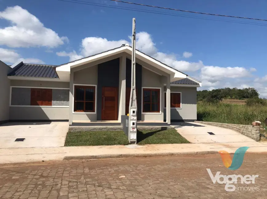 Foto 3 de Casa de Condomínio com 2 quartos à venda, 100m2 em Arroio Do Meio - RS