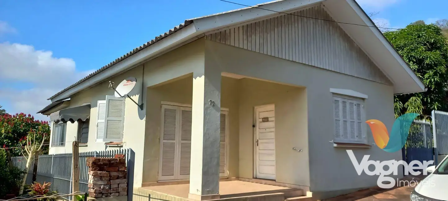 Foto 1 de Casa com 3 quartos à venda, 729m2 em Cruzeiro Do Sul - RS