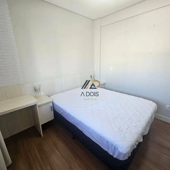 Apartamento com 1 quarto para alugar, 44m2 em Centro, Curitiba - PR - imagem 6 Foto 6 de Apartamento com 1 quarto para alugar, 44m2 em Centro, Curitiba - PR