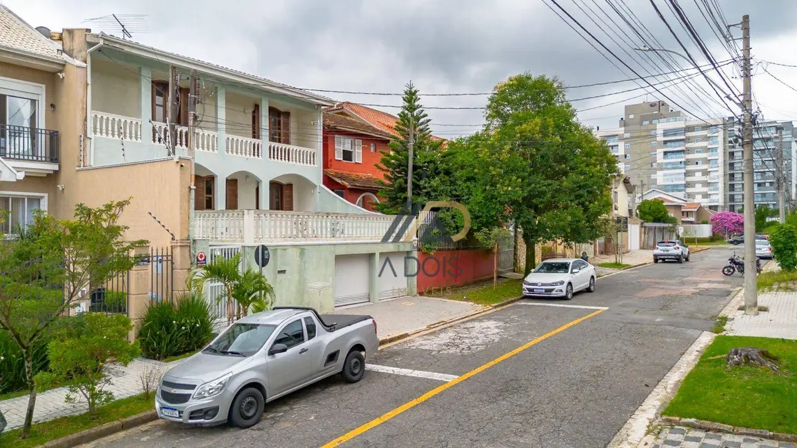 Foto 1 de Casa com 5 quartos à venda, 300m2 em Vila Izabel, Curitiba - PR