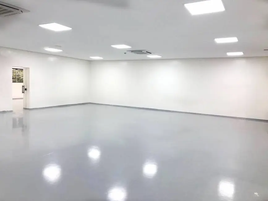Foto 1 de Sala Comercial para alugar, 260m2 em Protestantes, Votorantim - SP