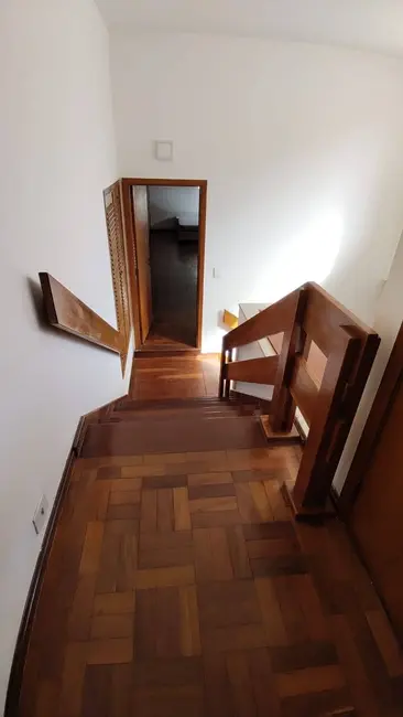 Casa de Condomínio com 3 quartos à venda e para alugar, 300m2 em Alphaville Residencial Dois, Barueri - SP - imagem 8 Foto 8 de Casa de Condomínio com 3 quartos à venda e para alugar, 300m2 em Alphaville Residencial Dois, Barueri - SP