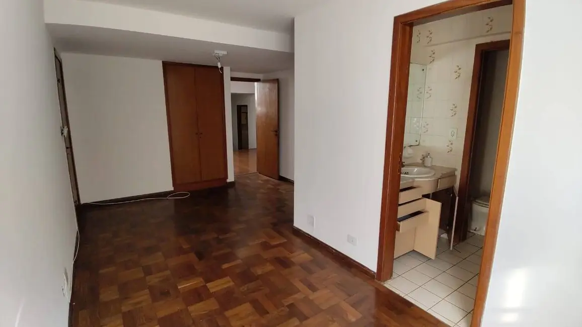 Casa de Condomínio com 3 quartos à venda e para alugar, 300m2 em Alphaville Residencial Dois, Barueri - SP - imagem 6 Foto 6 de Casa de Condomínio com 3 quartos à venda e para alugar, 300m2 em Alphaville Residencial Dois, Barueri - SP