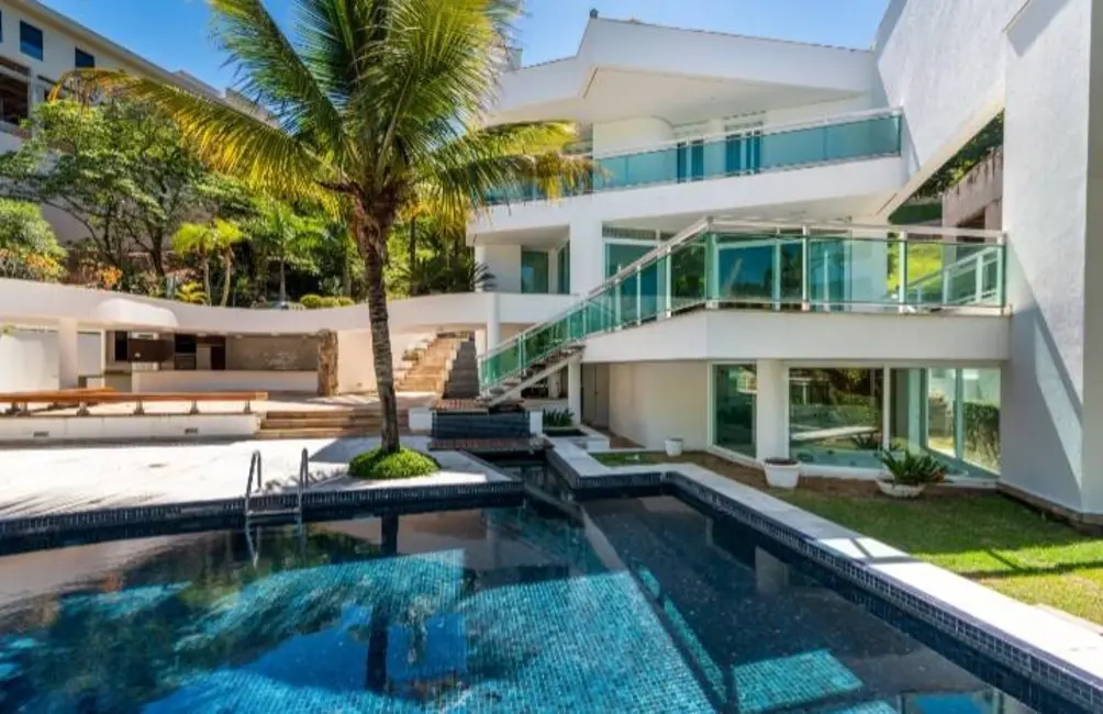 Casa de Condomínio com 4 quartos à venda, 841m2 em Residencial Tamboré, Barueri - SP - imagem 4 Foto 4 de Casa de Condomínio com 4 quartos à venda, 841m2 em Residencial Tamboré, Barueri - SP