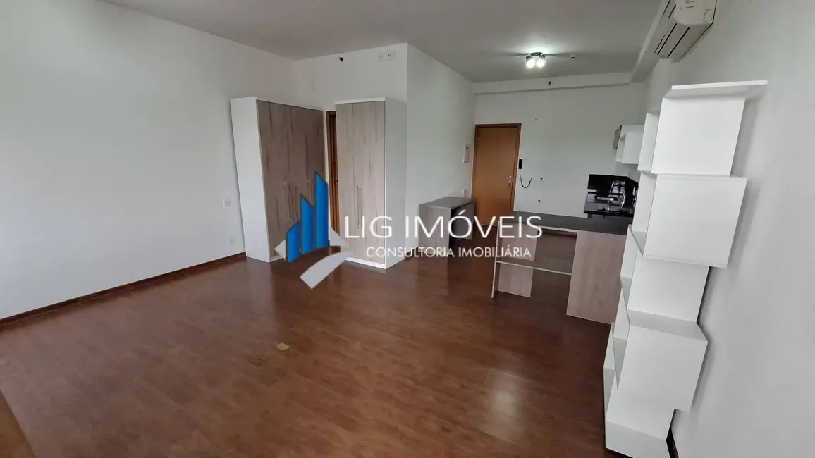 Foto 3 de Apartamento com 1 quarto para alugar, 45m2 em Tamboré, Santana De Parnaiba - SP