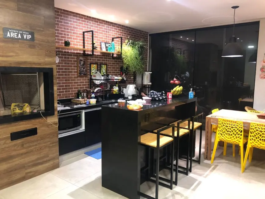 Foto 2 de Casa de Condomínio com 4 quartos à venda, 285m2 em Setor Habitacional Arniqueira (Águas Claras), Brasilia - DF