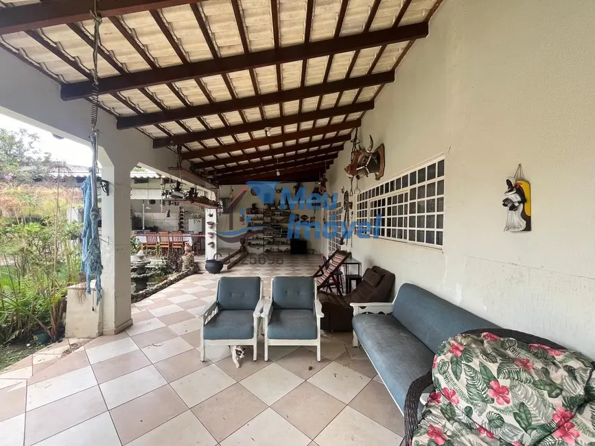 Casa com 4 quartos à venda, 380m2 em Brasilia - DF - imagem 3 Foto 3 de Casa com 4 quartos à venda, 380m2 em Brasilia - DF