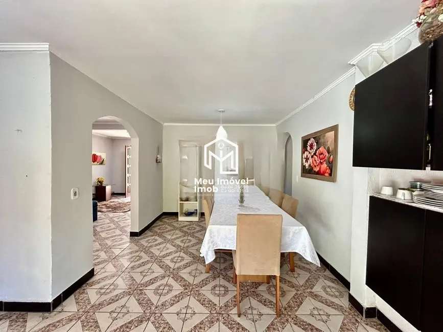 Casa de Condomínio com 4 quartos à venda, 140m2 em Setor Habitacional Samambaia (Vicente Pires), Brasilia - DF - imagem 7 Foto 7 de Casa de Condomínio com 4 quartos à venda, 140m2 em Setor Habitacional Samambaia (Vicente Pires), Brasilia - DF