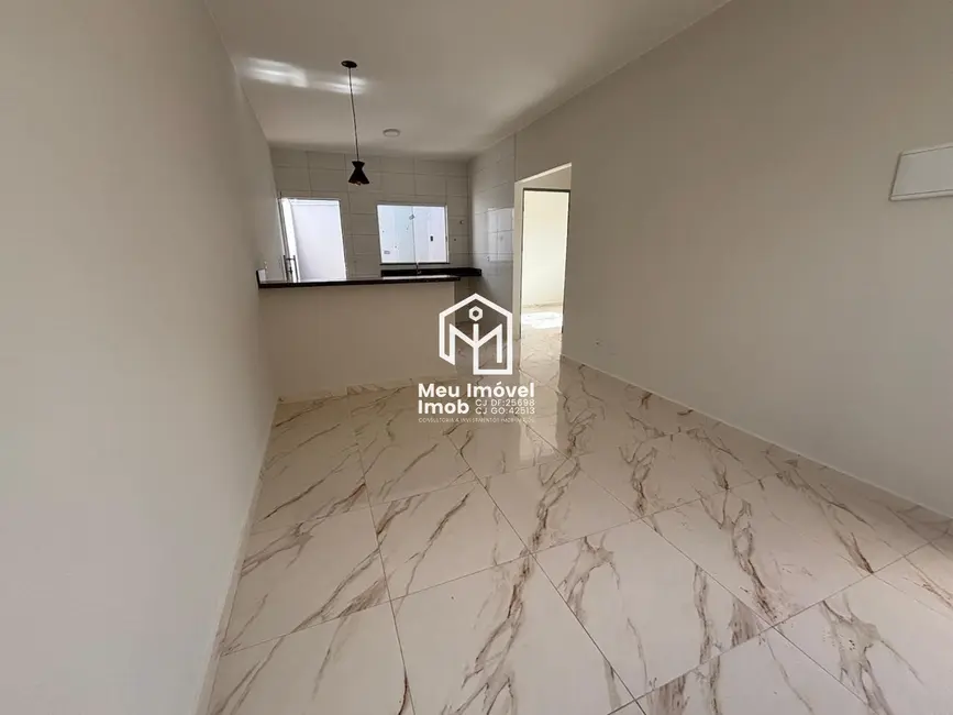 Foto 3 de Casa com 2 quartos à venda, 74m2 em Parque Alvorada I, Luziania - GO