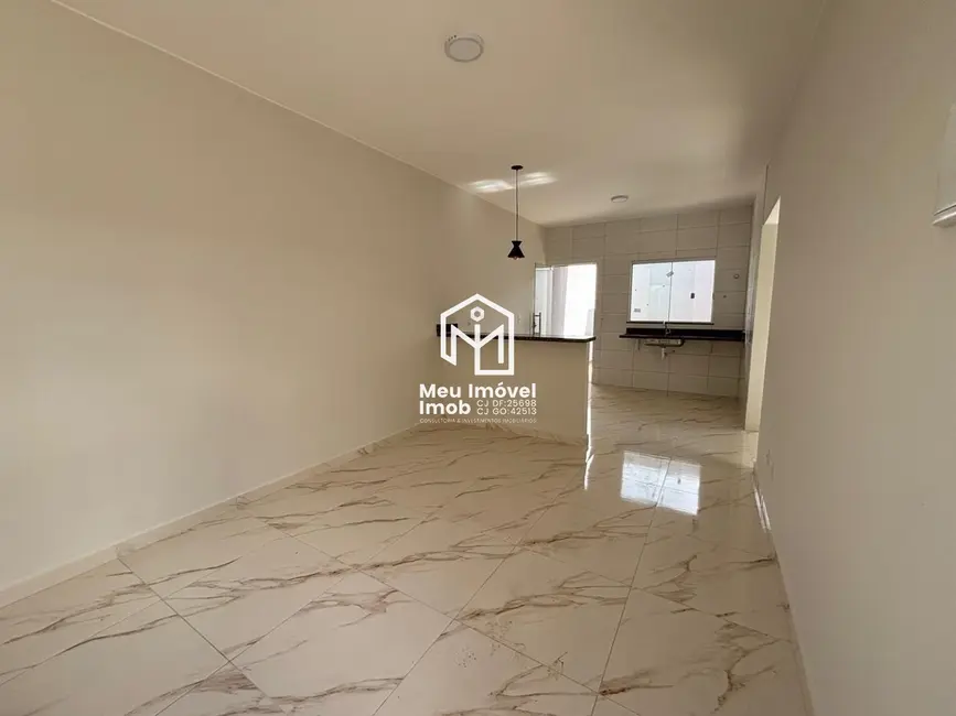 Foto 2 de Casa com 2 quartos à venda, 74m2 em Parque Alvorada I, Luziania - GO