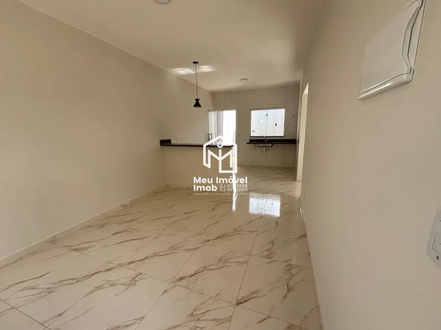 Foto 5 de Casa com 2 quartos à venda, 74m2 em Parque Alvorada I, Luziania - GO