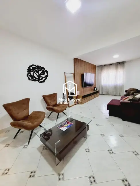 Casa de Condomínio com 3 quartos à venda, 520m2 em Setor Habitacional Arniqueira (Águas Claras), Brasilia - DF - imagem 4 Foto 4 de Casa de Condomínio com 3 quartos à venda, 520m2 em Setor Habitacional Arniqueira (Águas Claras), Brasilia - DF