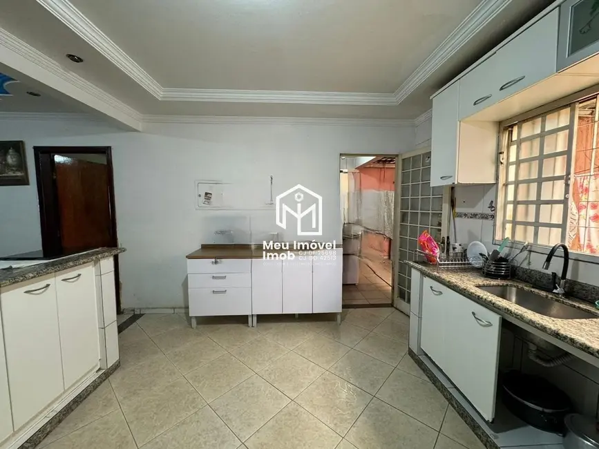 Casa com 3 quartos à venda, 270m2 em Samambaia Sul (Samambaia), Brasilia - DF - imagem 9 Foto 9 de Casa com 3 quartos à venda, 270m2 em Samambaia Sul (Samambaia), Brasilia - DF