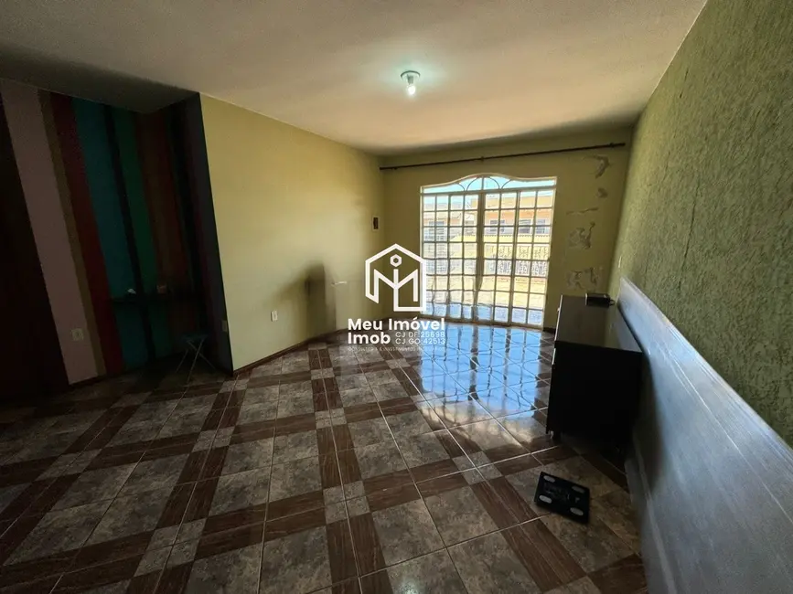 Casa com 5 quartos à venda, 328m2 em Samambaia Sul (Samambaia), Brasilia - DF - imagem 9 Foto 9 de Casa com 5 quartos à venda, 328m2 em Samambaia Sul (Samambaia), Brasilia - DF