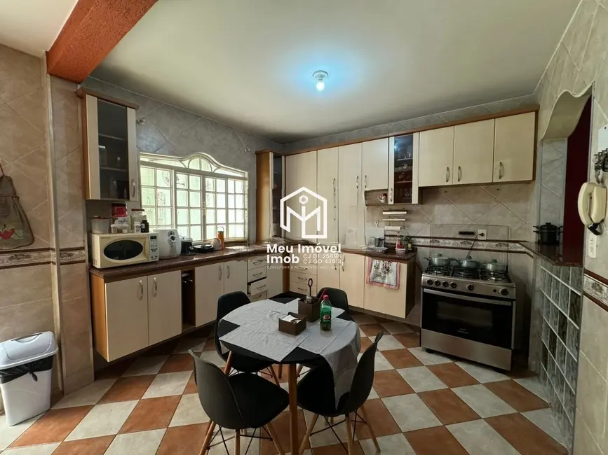 Casa com 5 quartos à venda, 328m2 em Samambaia Sul (Samambaia), Brasilia - DF - imagem 2 Foto 2 de Casa com 5 quartos à venda, 328m2 em Samambaia Sul (Samambaia), Brasilia - DF