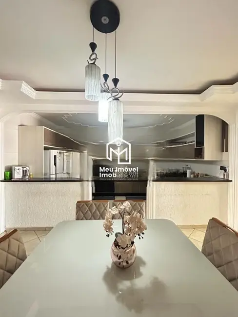 Casa de Condomínio com 4 quartos à venda, 463m2 em Setor Habitacional Vicente Pires, Brasilia - DF - imagem 4 Foto 4 de Casa de Condomínio com 4 quartos à venda, 463m2 em Setor Habitacional Vicente Pires, Brasilia - DF