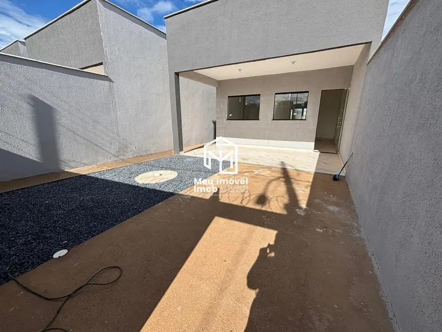 Foto 2 de Casa com 2 quartos à venda, 74m2 em Parque Alvorada I, Luziania - GO