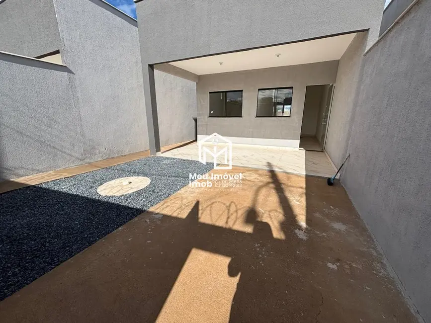 Foto 1 de Casa com 2 quartos à venda, 74m2 em Parque Alvorada I, Luziania - GO