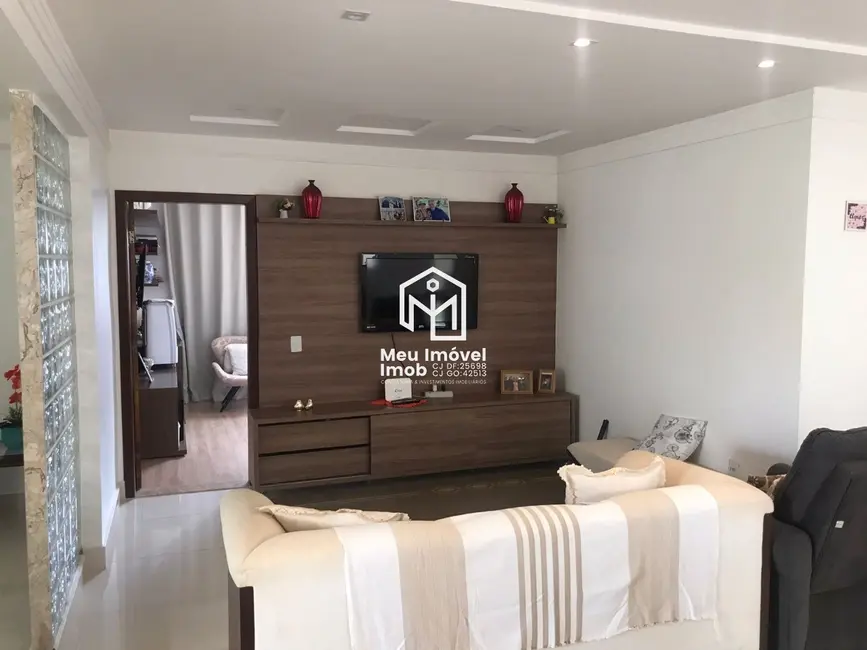 Casa com 3 quartos à venda, 667m2 em Brasilia - DF - imagem 3 Foto 3 de Casa com 3 quartos à venda, 667m2 em Brasilia - DF