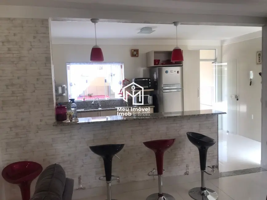 Casa com 3 quartos à venda, 667m2 em Brasilia - DF - imagem 6 Foto 6 de Casa com 3 quartos à venda, 667m2 em Brasilia - DF