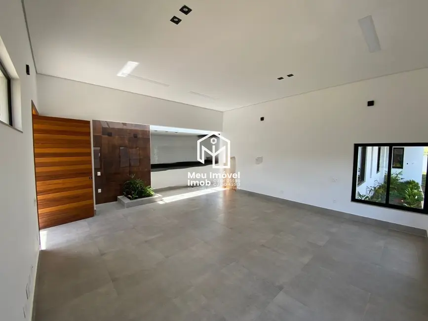 Casa de Condomínio com 4 quartos à venda, 260m2 em Setor Habitacional Jardim Botânico, Brasilia - DF - imagem 2 Foto 2 de Casa de Condomínio com 4 quartos à venda, 260m2 em Setor Habitacional Jardim Botânico, Brasilia - DF