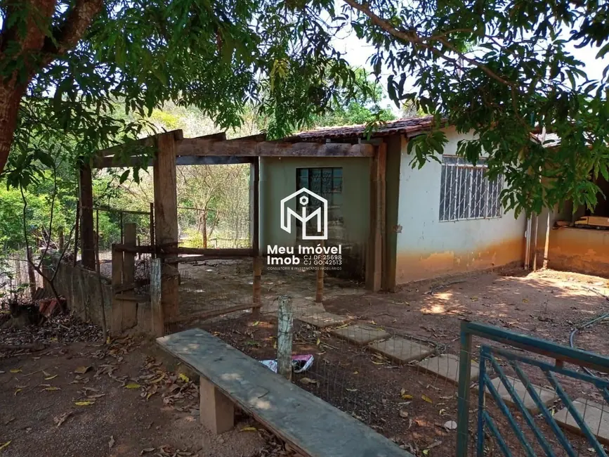 Foto 1 de Fazenda / Haras com 3 quartos à venda, 14m2 em Centro, Luziania - GO