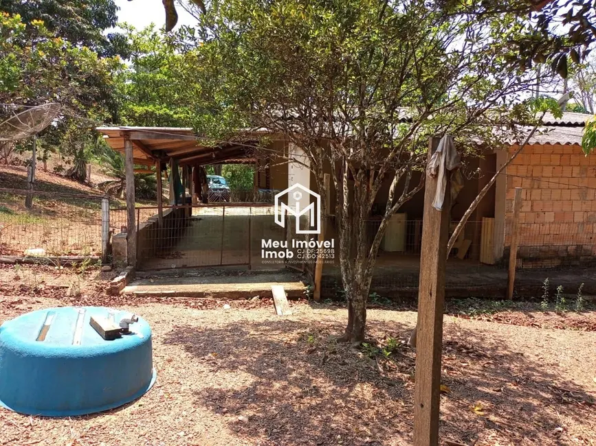 Foto 3 de Fazenda / Haras com 3 quartos à venda, 14m2 em Centro, Luziania - GO