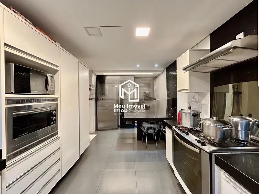 Casa de Condomínio com 3 quartos à venda, 397m2 em Setor Habitacional Vicente Pires, Brasilia - DF - imagem 5 Foto 5 de Casa de Condomínio com 3 quartos à venda, 397m2 em Setor Habitacional Vicente Pires, Brasilia - DF