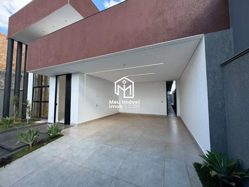 Casa de Condomínio com 3 quartos à venda, 300m2 em Ponte Alta Norte (Gama), Brasilia - DF - imagem 2 Foto 2 de Casa de Condomínio com 3 quartos à venda, 300m2 em Ponte Alta Norte (Gama), Brasilia - DF