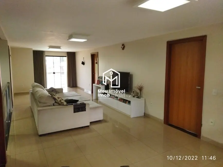 Casa de Condomínio com 4 quartos à venda, 500m2 em Setor Habitacional Arniqueira (Águas Claras), Brasilia - DF - imagem 5 Foto 5 de Casa de Condomínio com 4 quartos à venda, 500m2 em Setor Habitacional Arniqueira (Águas Claras), Brasilia - DF