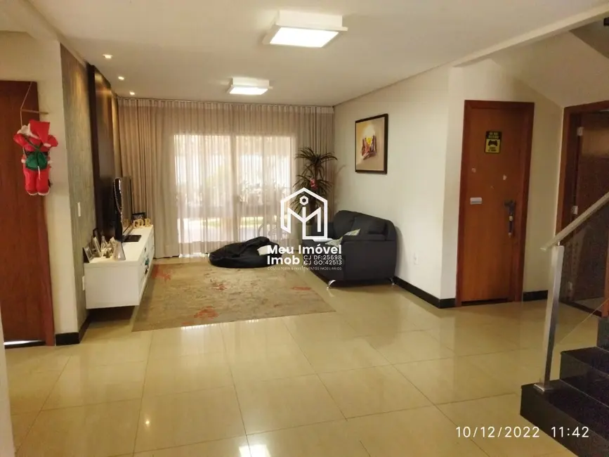 Casa de Condomínio com 4 quartos à venda, 500m2 em Setor Habitacional Arniqueira (Águas Claras), Brasilia - DF - imagem 1 Foto 1 de Casa de Condomínio com 4 quartos à venda, 500m2 em Setor Habitacional Arniqueira (Águas Claras), Brasilia - DF