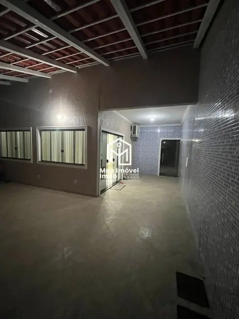 Casa com 3 quartos à venda, 260m2 em Samambaia Norte (Samambaia), Brasilia - DF - imagem 8 Foto 8 de Casa com 3 quartos à venda, 260m2 em Samambaia Norte (Samambaia), Brasilia - DF