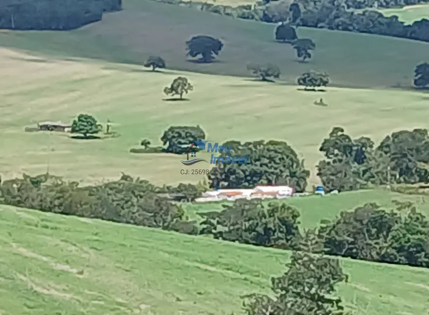 Foto 1 de Fazenda / Haras com 1 quarto à venda, 75m2 em Mansões de Recreio Estrela Dalva VI, Luziania - GO
