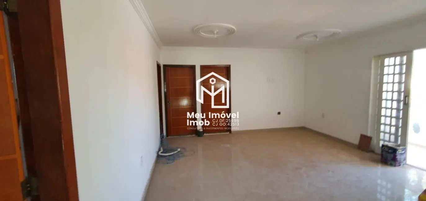 Casa de Condomínio com 5 quartos à venda, 400m2 em Setor Habitacional Arniqueira (Águas Claras), Brasilia - DF - imagem 3 Foto 3 de Casa de Condomínio com 5 quartos à venda, 400m2 em Setor Habitacional Arniqueira (Águas Claras), Brasilia - DF