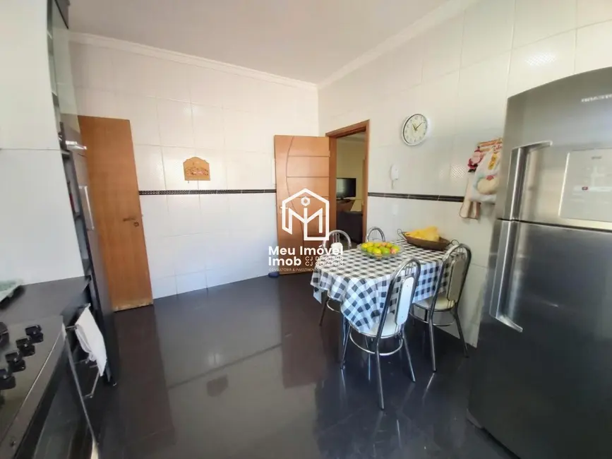 Casa de Condomínio com 4 quartos à venda, 360m2 em Guará I, Brasilia - DF - imagem 8 Foto 8 de Casa de Condomínio com 4 quartos à venda, 360m2 em Guará I, Brasilia - DF