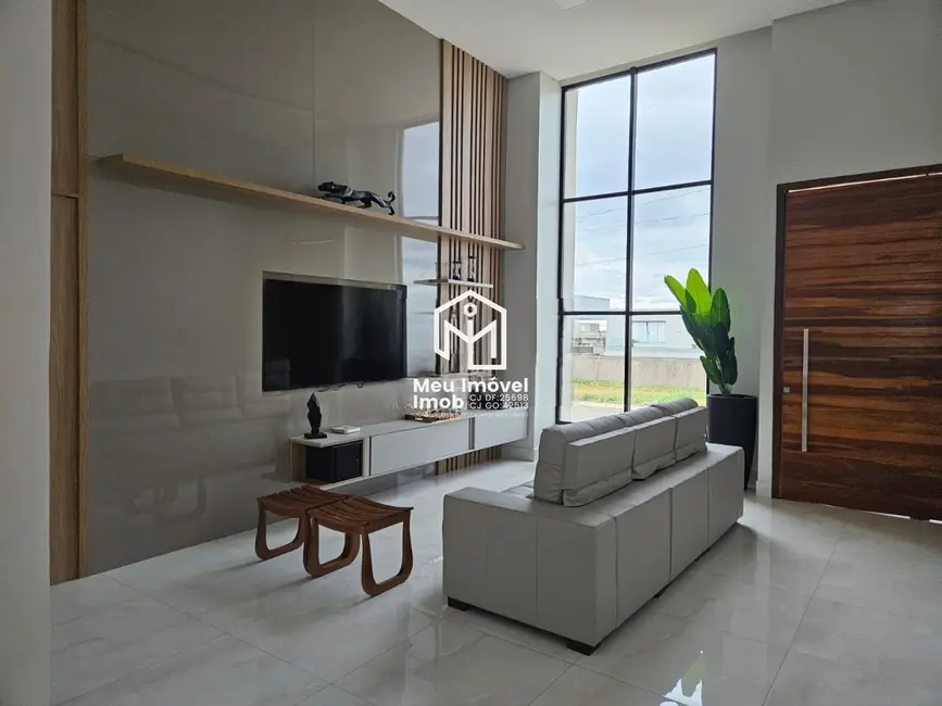 Foto 1 de Casa de Condomínio com 3 quartos à venda, 244m2 em Loteamento Fechado Le Parc, Luziania - GO
