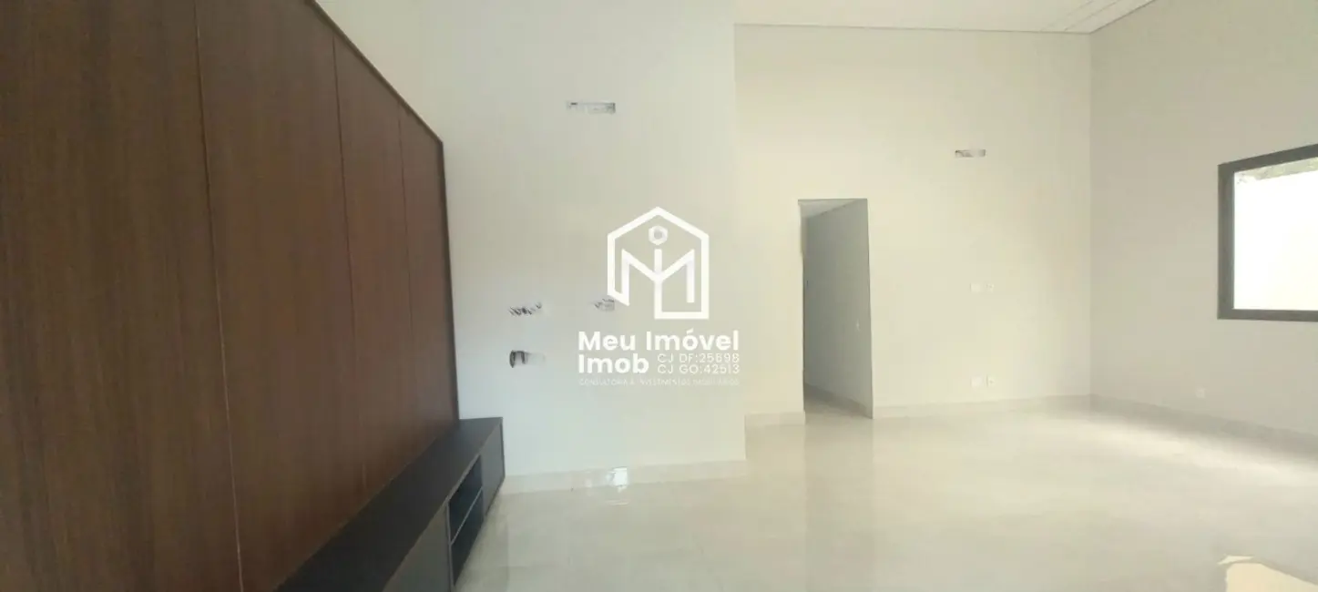 Casa de Condomínio com 4 quartos à venda, 400m2 em Setor Habitacional Vicente Pires, Brasilia - DF - imagem 3 Foto 3 de Casa de Condomínio com 4 quartos à venda, 400m2 em Setor Habitacional Vicente Pires, Brasilia - DF